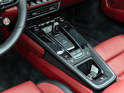 صورة 9 لـ 2026 Porsche 911