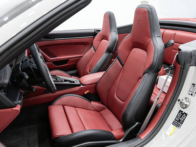 صورة 10 لـ 2026 Porsche 911