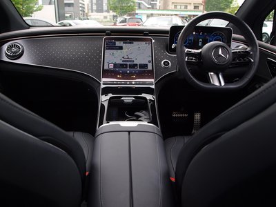 2025 Mercedes-BENZ EQE — миниатюра 39