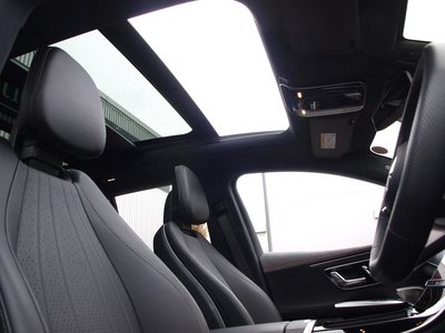 2025 Mercedes-BENZ EQE — миниатюра 33