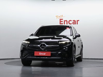 2023 Mercedes-BENZ GLC photo 2