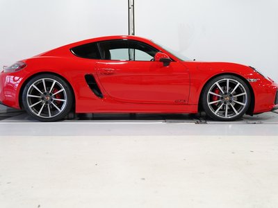 PORSCHE CAYMAN - 4