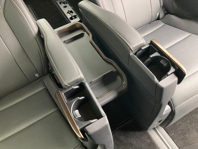 صورة مصغرة 69 لـ 2025 Toyota ALPHARD