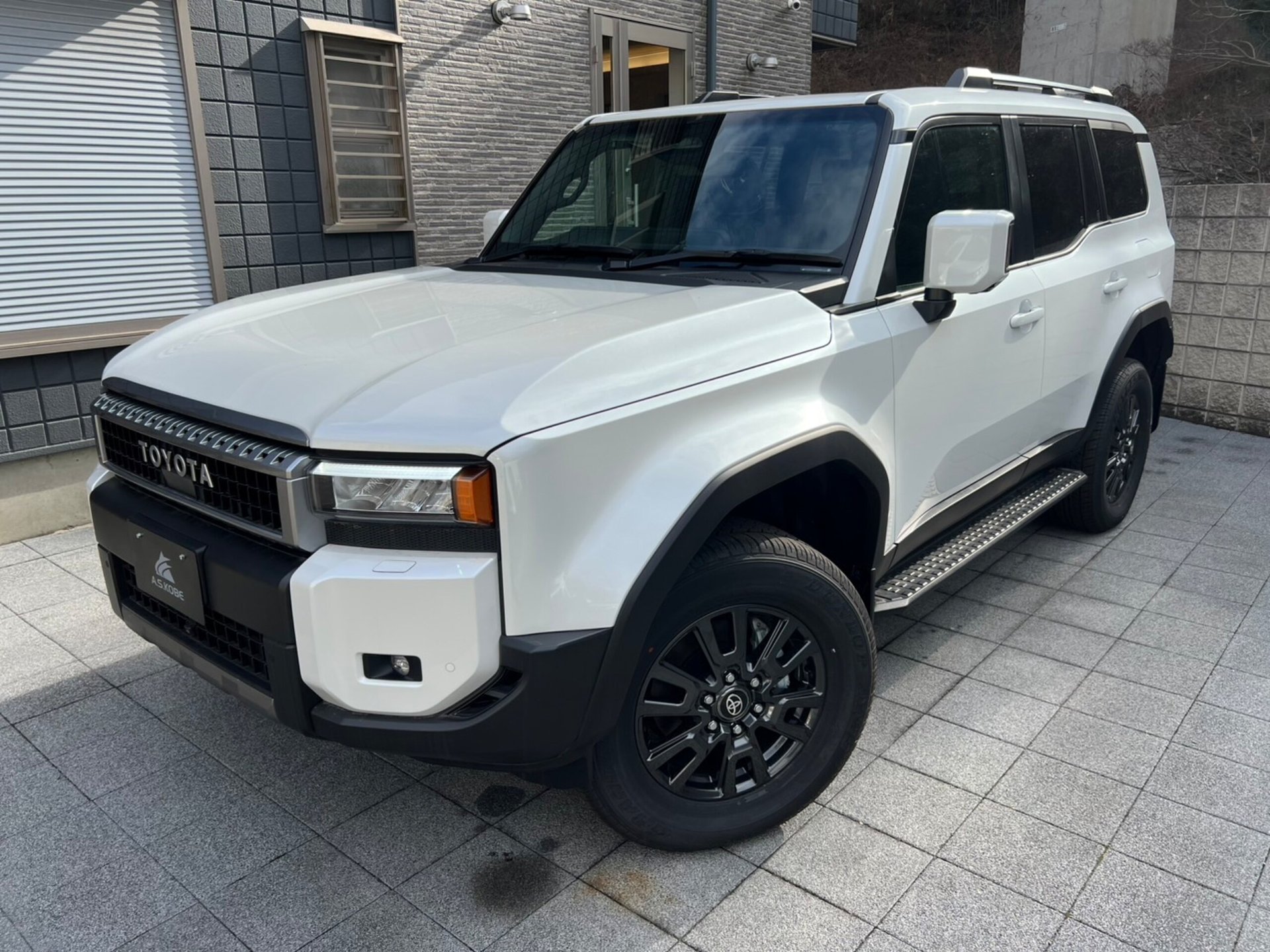 TOYOTA LAND CRUISER 250 - View 1