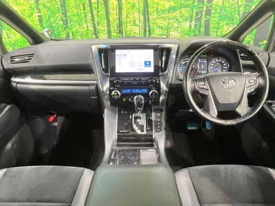 TOYOTA ALPHARD - 2