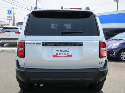 TOYOTA LAND CRUISER 250 - 6