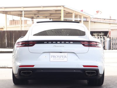 PORSCHE PANAMERA - 4