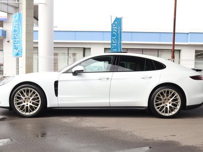 PORSCHE PANAMERA - 6