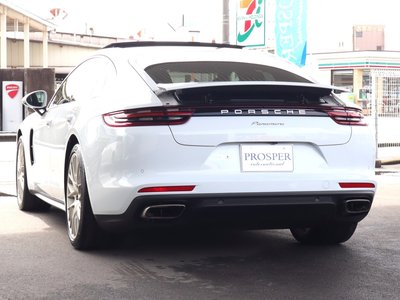 PORSCHE PANAMERA - 9