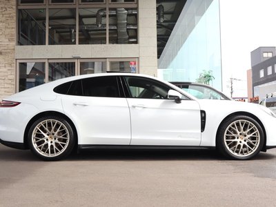 PORSCHE PANAMERA - 5