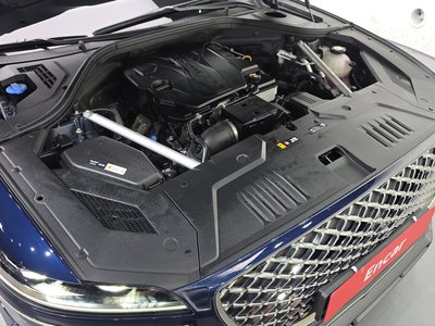 صورة 7 لـ 2022 Genesis GV70