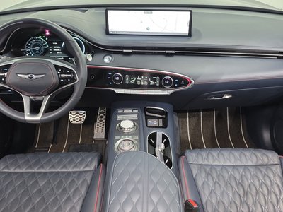 صورة 5 لـ 2022 Genesis GV70