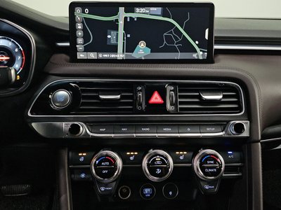 2022 Genesis THE NEW G70 — миниатюра 24