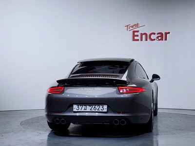 PORSCHE 911 - 4