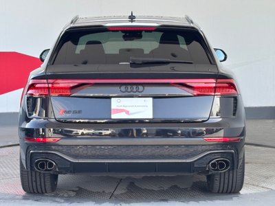AUDI RS Q8 - 4