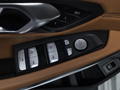 صورة مصغرة 28 لـ 2022 BMW 3 SERIES