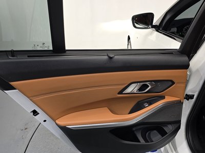 صورة مصغرة 15 لـ 2022 BMW 3 SERIES