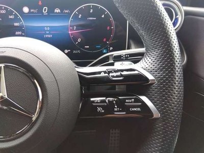 2025 Mercedes-BENZ GLC 缩略图 18