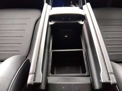 2025 Mercedes-BENZ GLC 缩略图 36