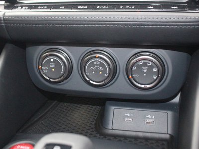 2025 Nissan FAIRLADY Z — миниатюра 25