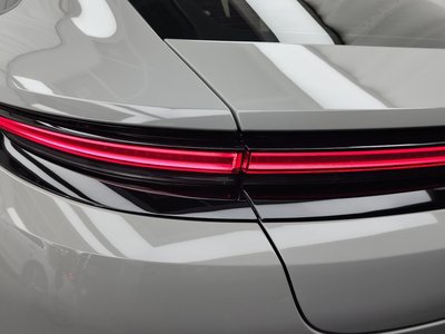 PORSCHE PANAMERA - 10
