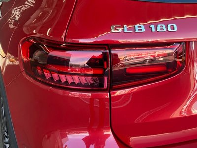 MERCEDES-BENZ GLB - 9