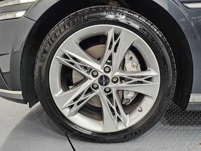 صورة 6 لـ 2023 Genesis G90 (RS4)