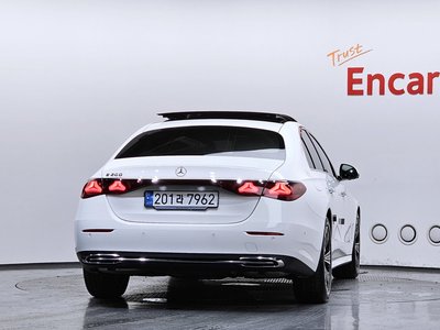 MERCEDES-BENZ E-CLASS - 4