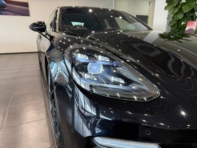 PORSCHE PANAMERA - 10