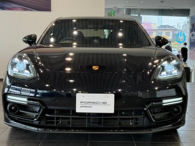 PORSCHE PANAMERA - 4
