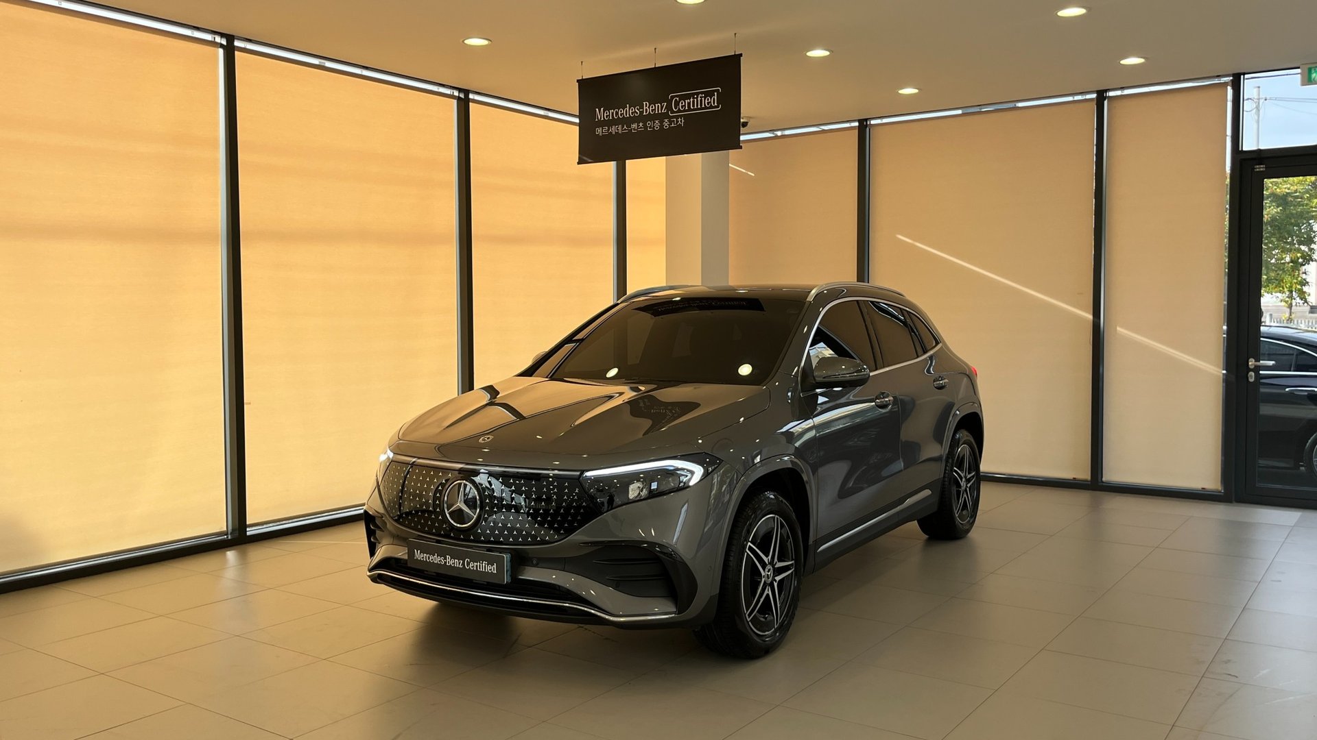 MERCEDES-BENZ EQA - View 1