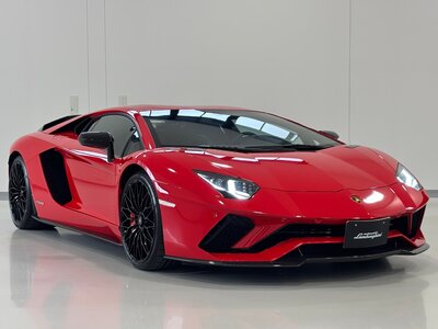 LAMBORGHINI AVENTADOR - 2