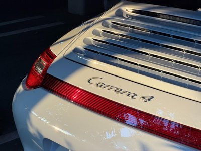 PORSCHE 911 - 4