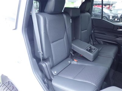 صورة مصغرة 25 لـ 2024 Toyota LAND CRUISER 250