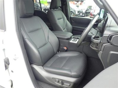 صورة مصغرة 24 لـ 2024 Toyota LAND CRUISER 250