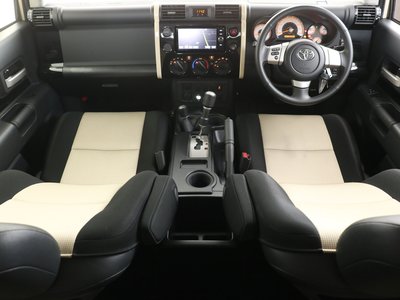 2018 Toyota FJ CRUISER — фото 9