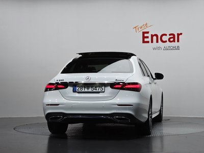 صورة 3 لـ 2022 Mercedes-BENZ E-CLASS