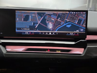 2025 BMW 5 SERIES 缩略图 18