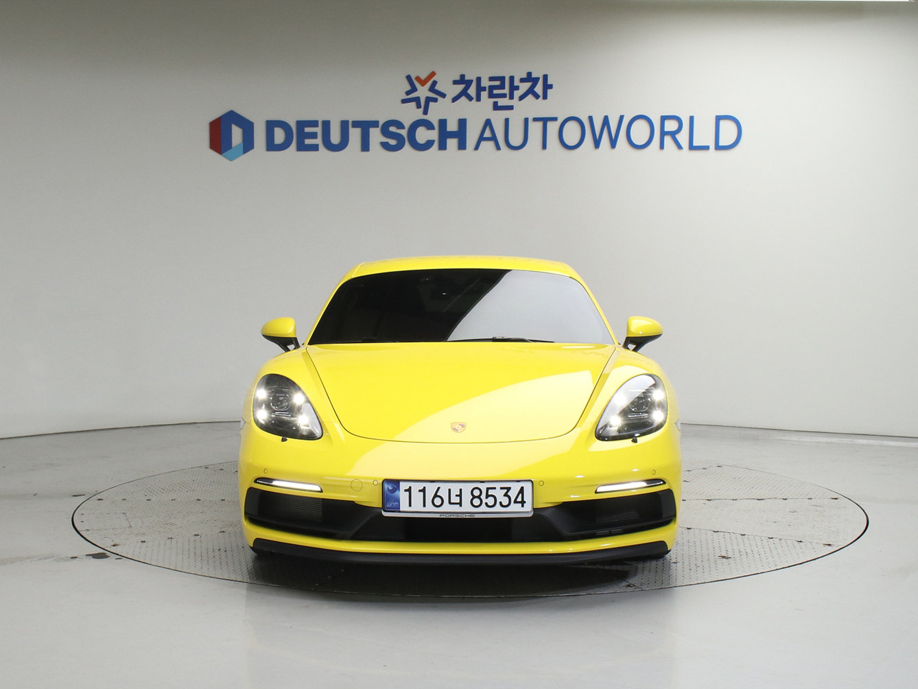 PORSCHE 718 CAYMAN - View 1