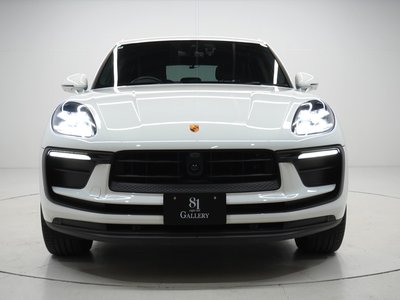 PORSCHE MACAN - 2