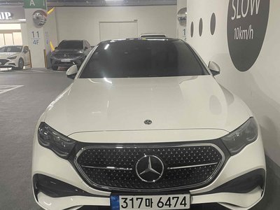 MERCEDES-BENZ E-CLASS - 2