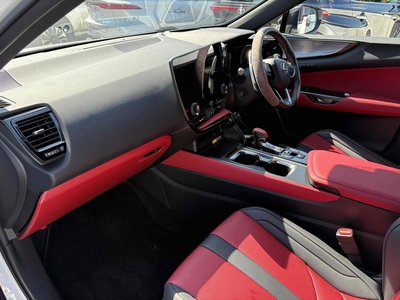 2024 Lexus NX thumbnail 33