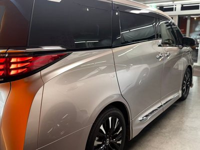 TOYOTA ALPHARD - 4