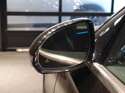 MERCEDES-BENZ E-CLASS - 6