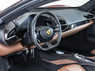 FERRARI 296 - 5