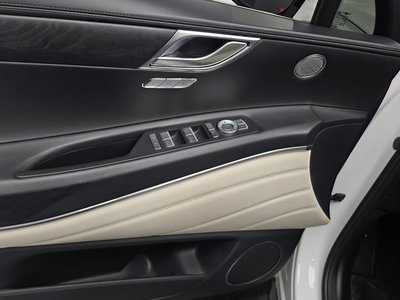 2022 Genesis GV80 thumbnail 28