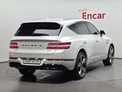 صورة 3 لـ 2022 Genesis GV80