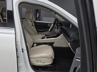 2022 Genesis GV80 thumbnail 17