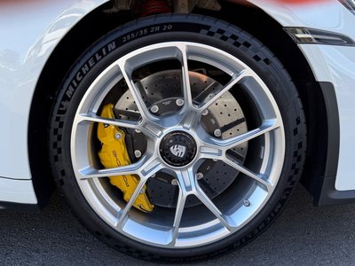 PORSCHE 911 GT3 TOURING PACKAGE - 7