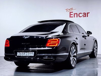 2020 Bentley FLYING SPUR — фото 4